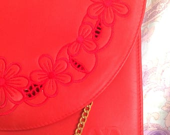 1990s Vintage Valentino Garavani Red Leather Clutch Shoulder Bag