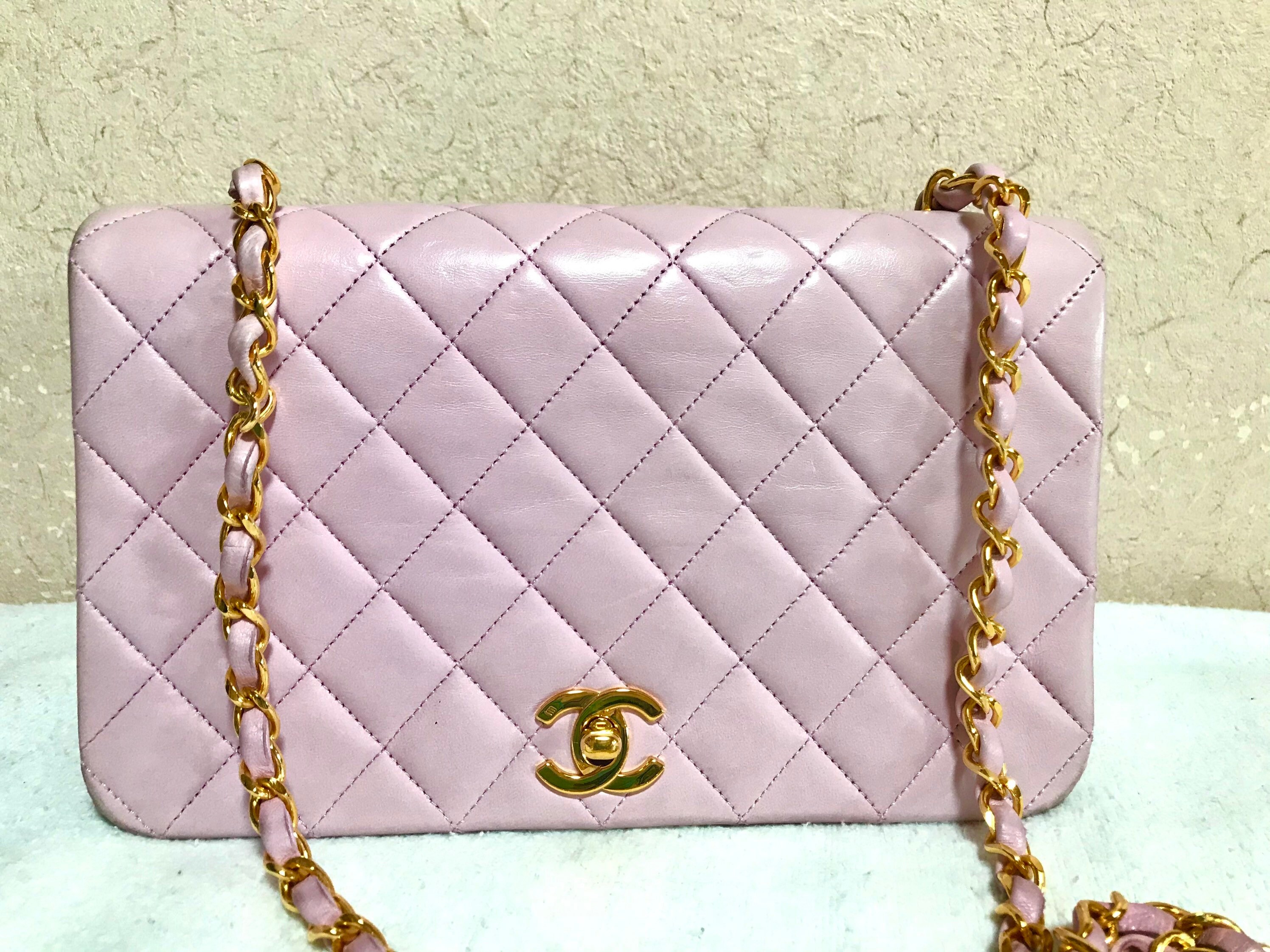 chanel flap caviar small