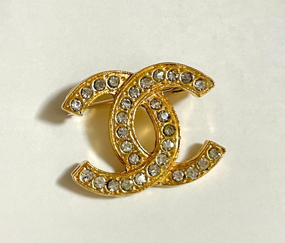 Vintage Chanel Mini CC Brooch With Crystal Stones. Classic 