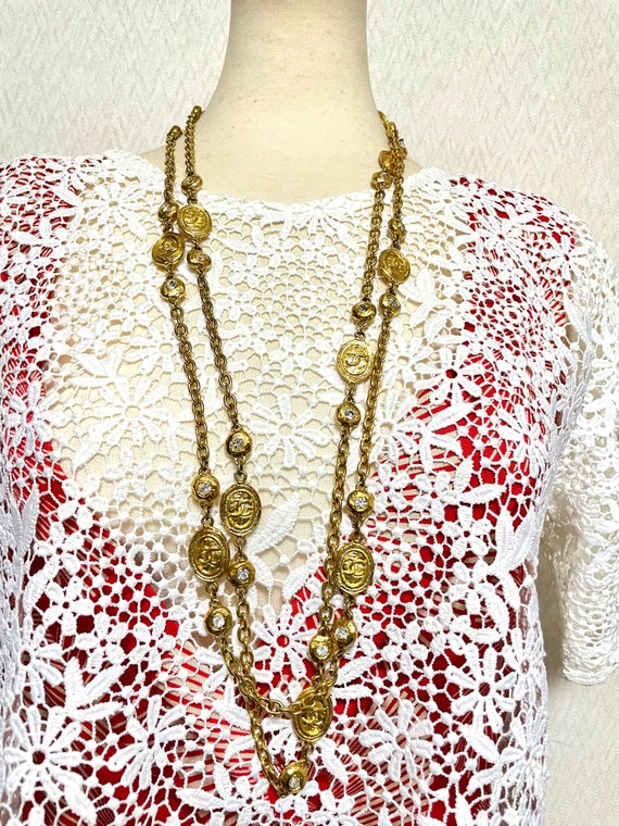 Vintage CHANEL chain and crystal glass necklace w… - image 9