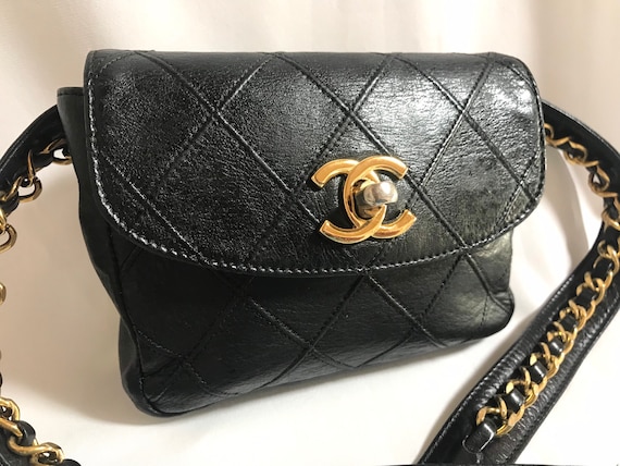 Chanel Vintage Black Quilted Lambskin CC Waist Bag 75 30 Gold