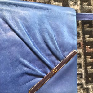 Vintage Valentino Garavani Blue Leather Clutch Shoulder Bag — Gathered Design with Logo Plate — Made in Italy 080323re2 image 7