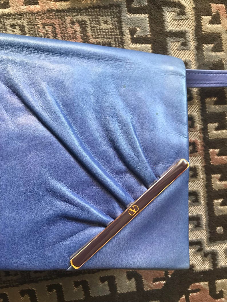 Vintage Valentino Garavani Blue Leather Clutch Shoulder Bag — Gathered Design with Logo Plate — Made in Italy 080323re2 image 7