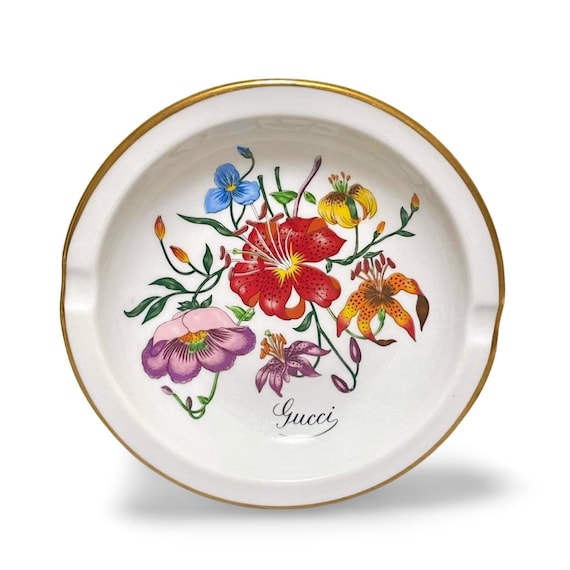 グッチ リチャードジノリ 灰皿 GUCCI（グッチ）×Richard Ginori（リチャードジノリ）の灰皿が