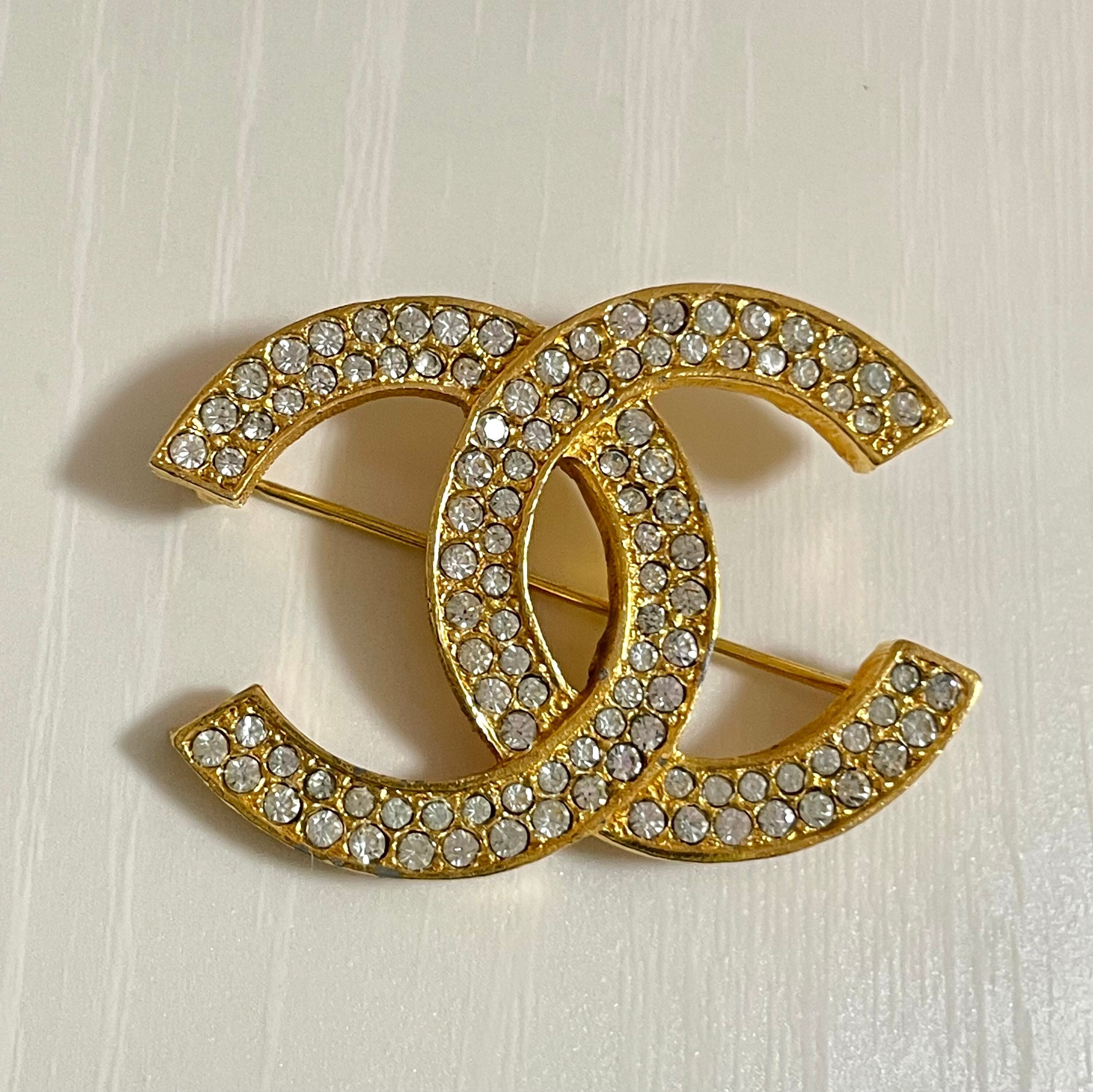 W2 Vintage Chanel CC Brooch With Crystals. Must Have Classic -  UK