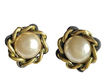 Vintage CHANEL earrings with chain and black leather frame. Perfect Chanel jewelry. 041205bs5