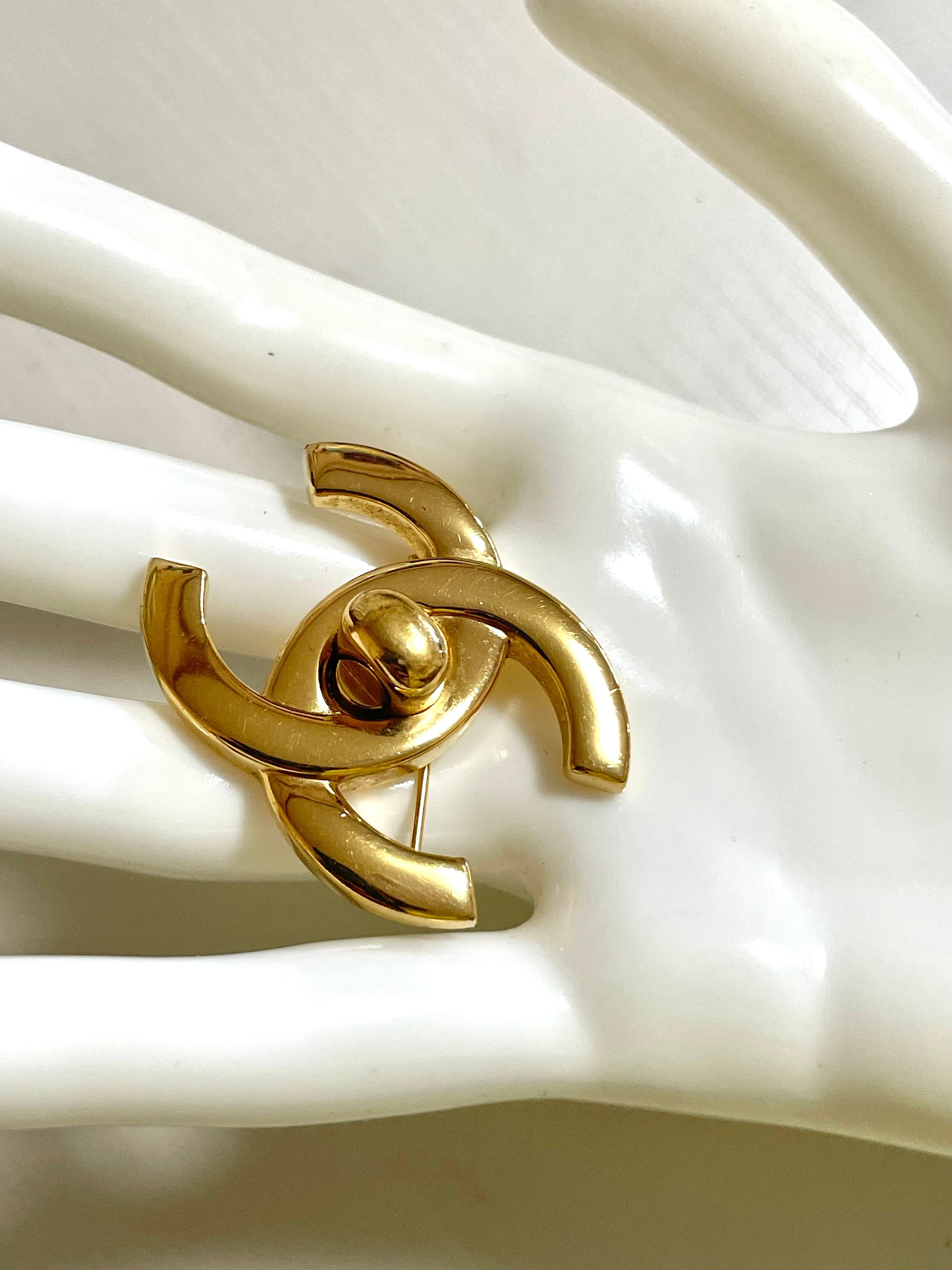 Vintage CHANEL Turn Lock CC Brooch | 1990s Coco Mark Pin | Iconic