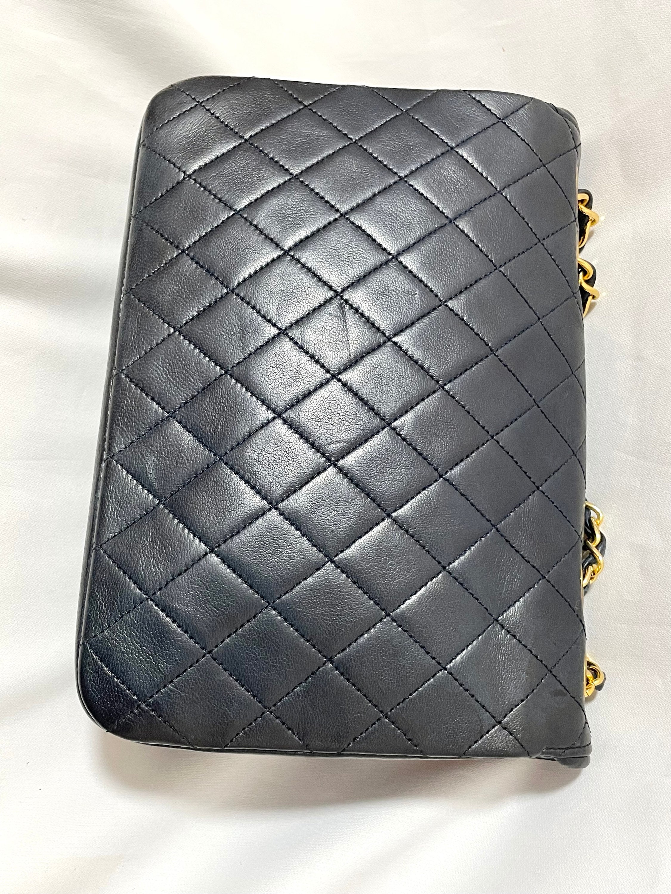 80's Vintage Chanel Dark Navy Lambskin 2.55 Classic Shoulder