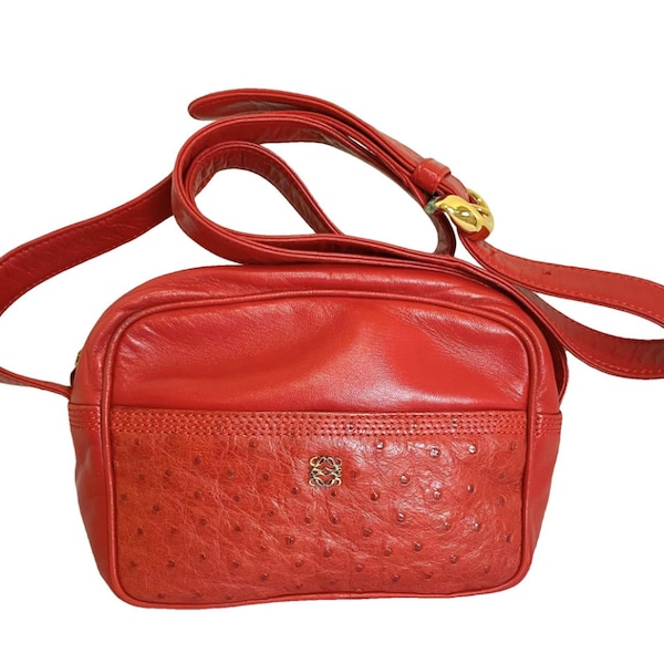 Vintage LOEWE red genuine ostrich and nappa leather bag style shoulder bag with metal logo motif. Rare masterpiece. 050531yc2