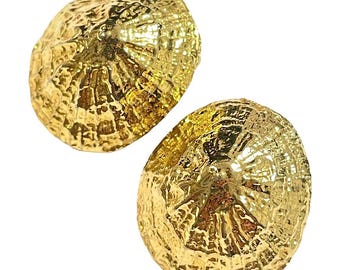 Vintage Hermes cloisonne golden oval shape, Limpet shell design earrings. 080519ac1