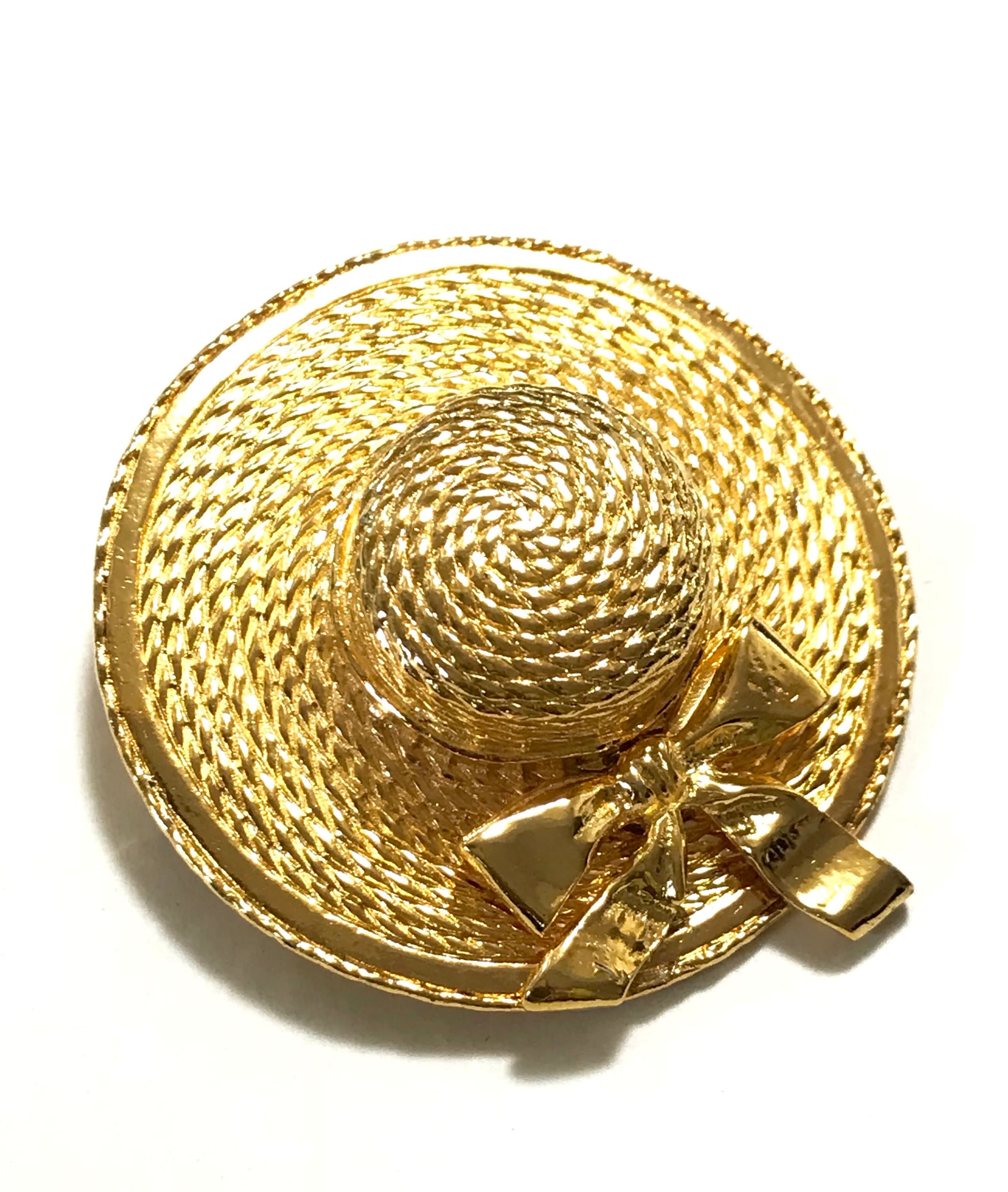 Vintage CHANEL Gold Tone Hat Shape Pin Brooch. Hat With Bow. 