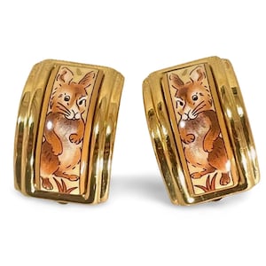 Vintage Hermes cloisonne enamel golden earrings with rabbit, bunny design. Beige and brown color. Chic and cute Hermes jewelry. 070630y1
