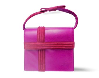 Vintage Gianni Versace pink smooth and suede leather handbag purse with a bow. Gaga and chic style. 070213k1r