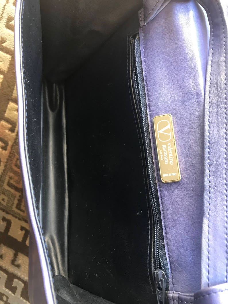Vintage Valentino Garavani Blue Leather Clutch Shoulder Bag — Gathered Design with Logo Plate — Made in Italy 080323re2 image 9