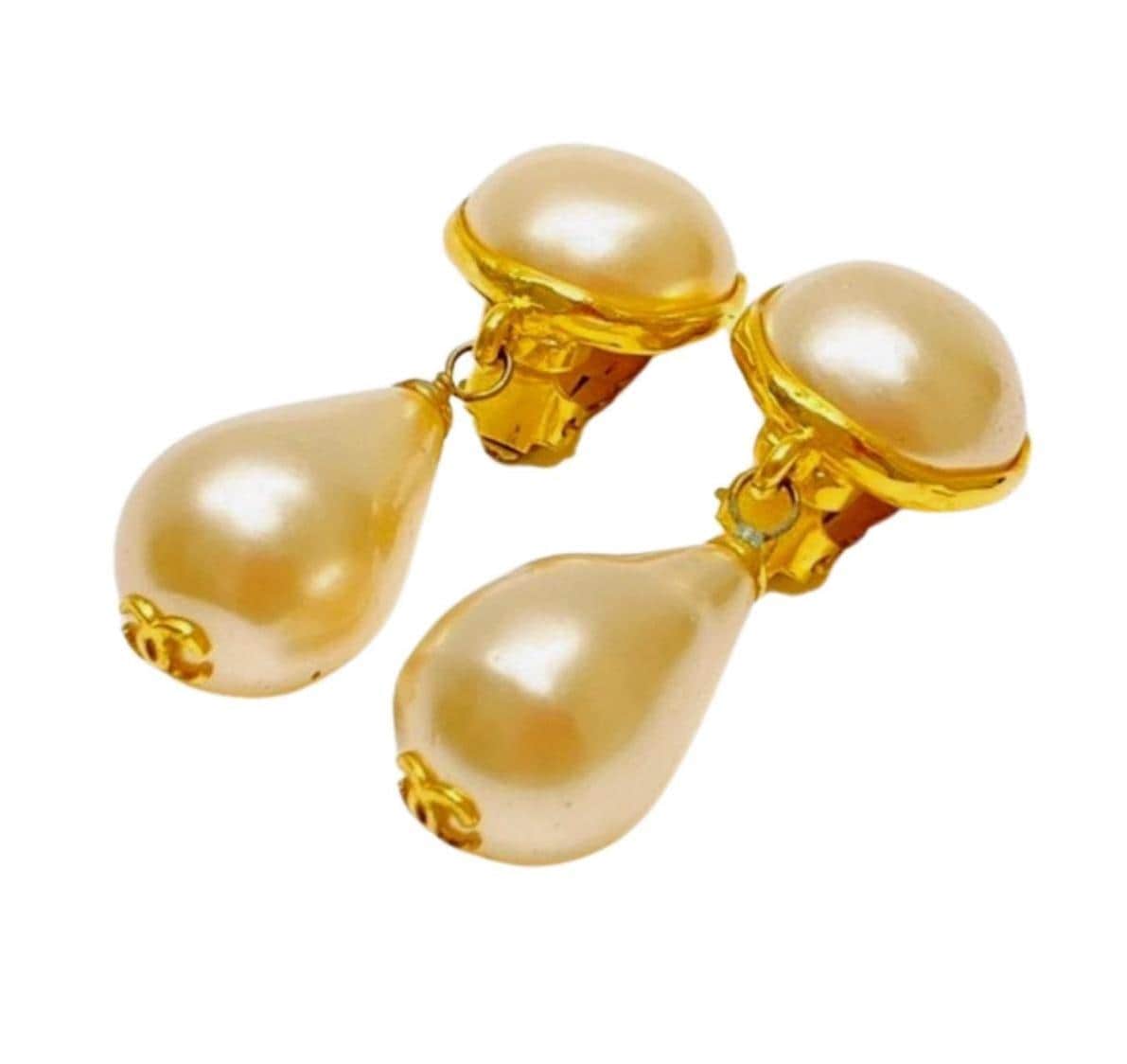 Vintage CHANEL Teardrop White Faux Pearl Dangling Earrings With