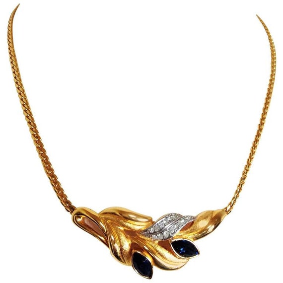 MINT. Vintage LANVIN Golden Chain Necklace With Golden Leaf Motif 