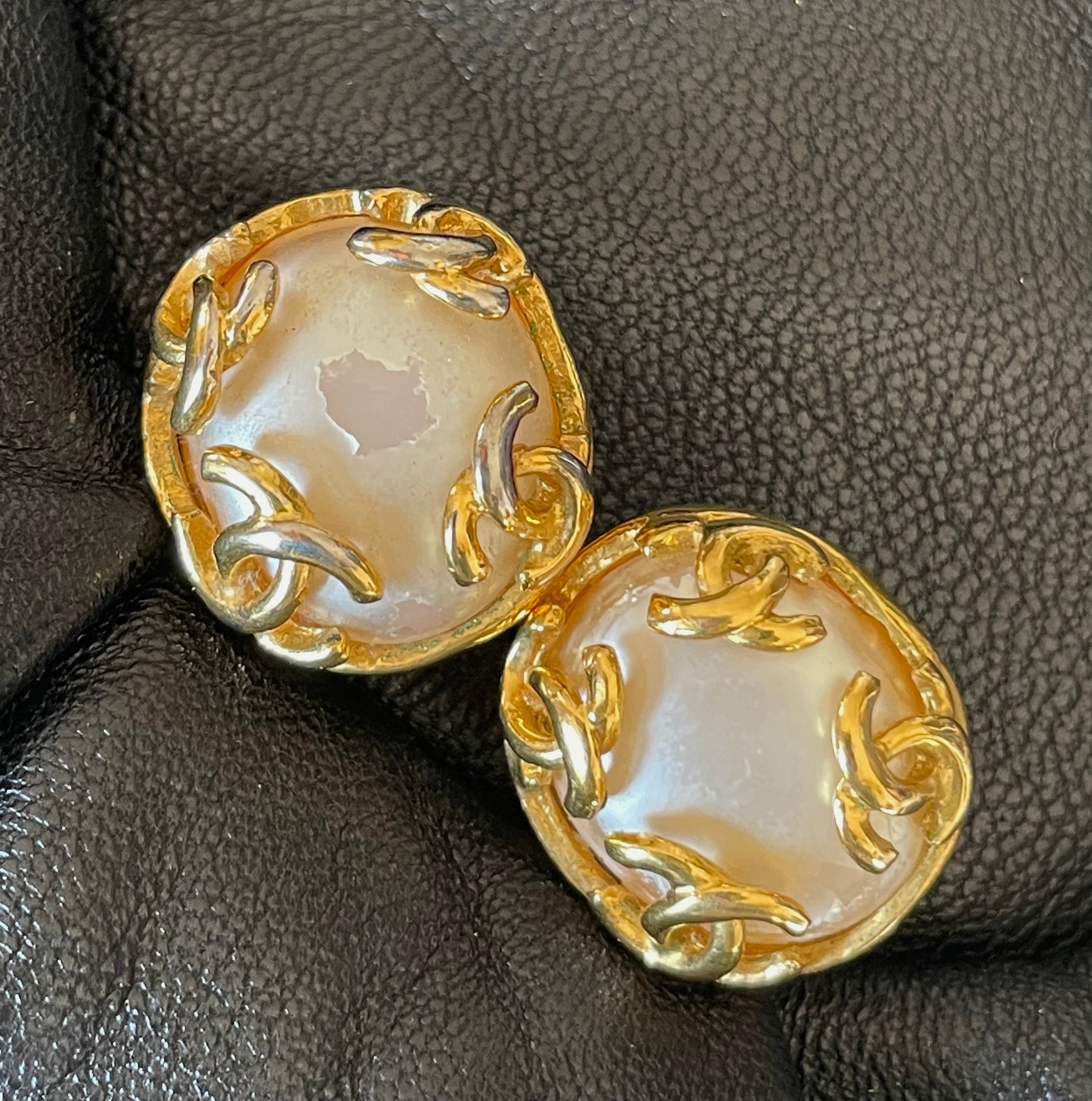 Vintage CHANEL Golden CC and Oval Pearl Earrings. Classic 