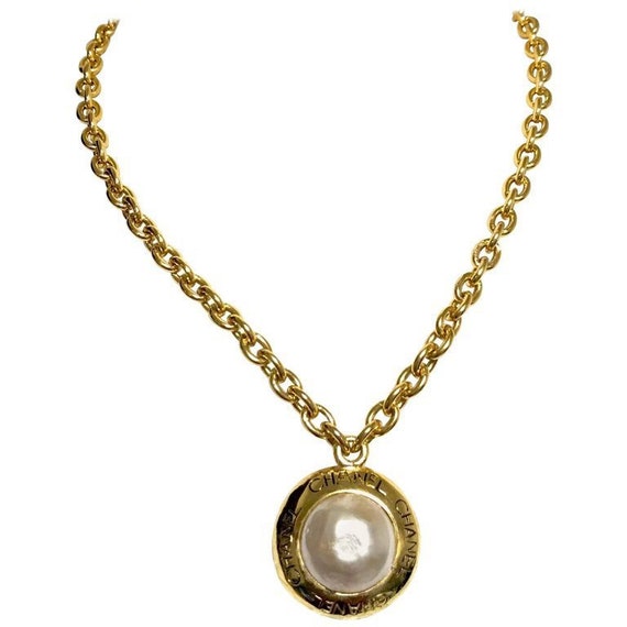 Vintage CHANEL Golden Chain Necklace With Round Faux Pearl and 