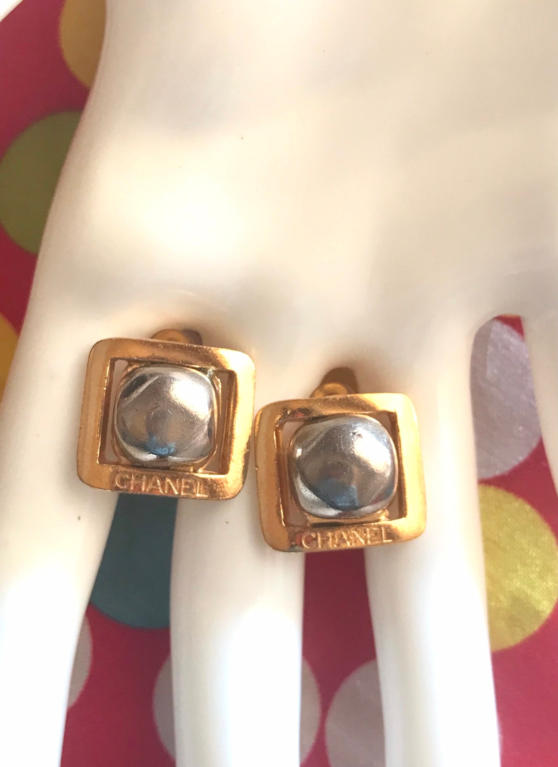Vintage CHANEL Metallic Tone Gripoix Stone Earrings in Golden 