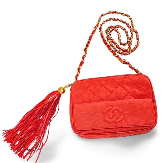 Vintage CHANEL Red Canvas Matelassé Camera Shoulder Bag With