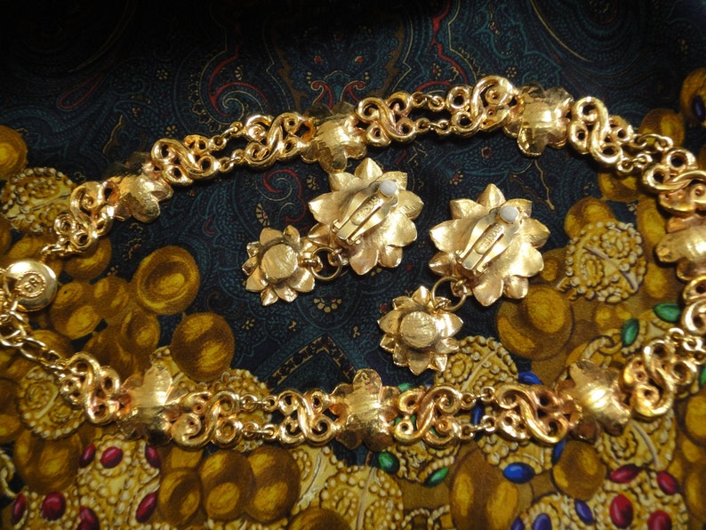Gorgeous runway masterpiece jewelry. Vintage Sonia Rykiel Bijoux rare golden flower charm art statement necklace and dangling earring set
