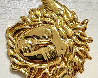 Vintage Gianni Versace Gold Tone Medusa Head Brooch. Made in Italy