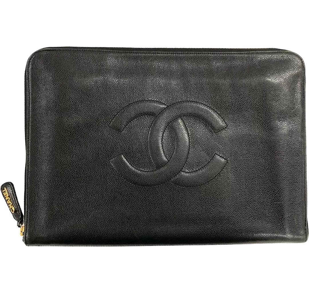 シャネルCHANEL黒ブラックノベルティ CCロゴ化粧品ポーチ - メルカリ