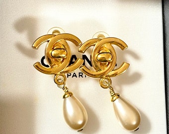 chanel inspired stud earrings