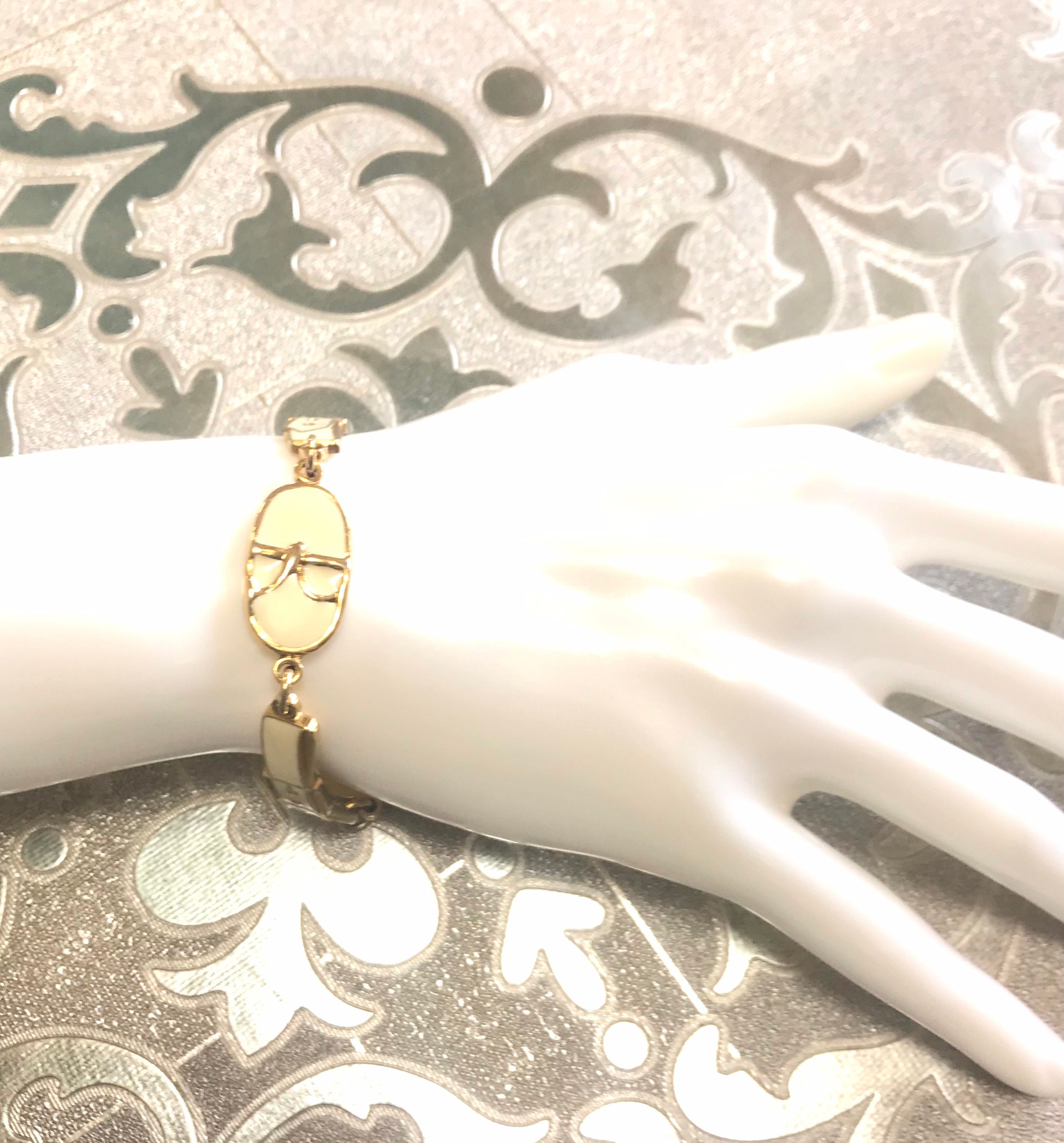 Vintage Roberta Di Camerino Chain Bracelet With White Logo