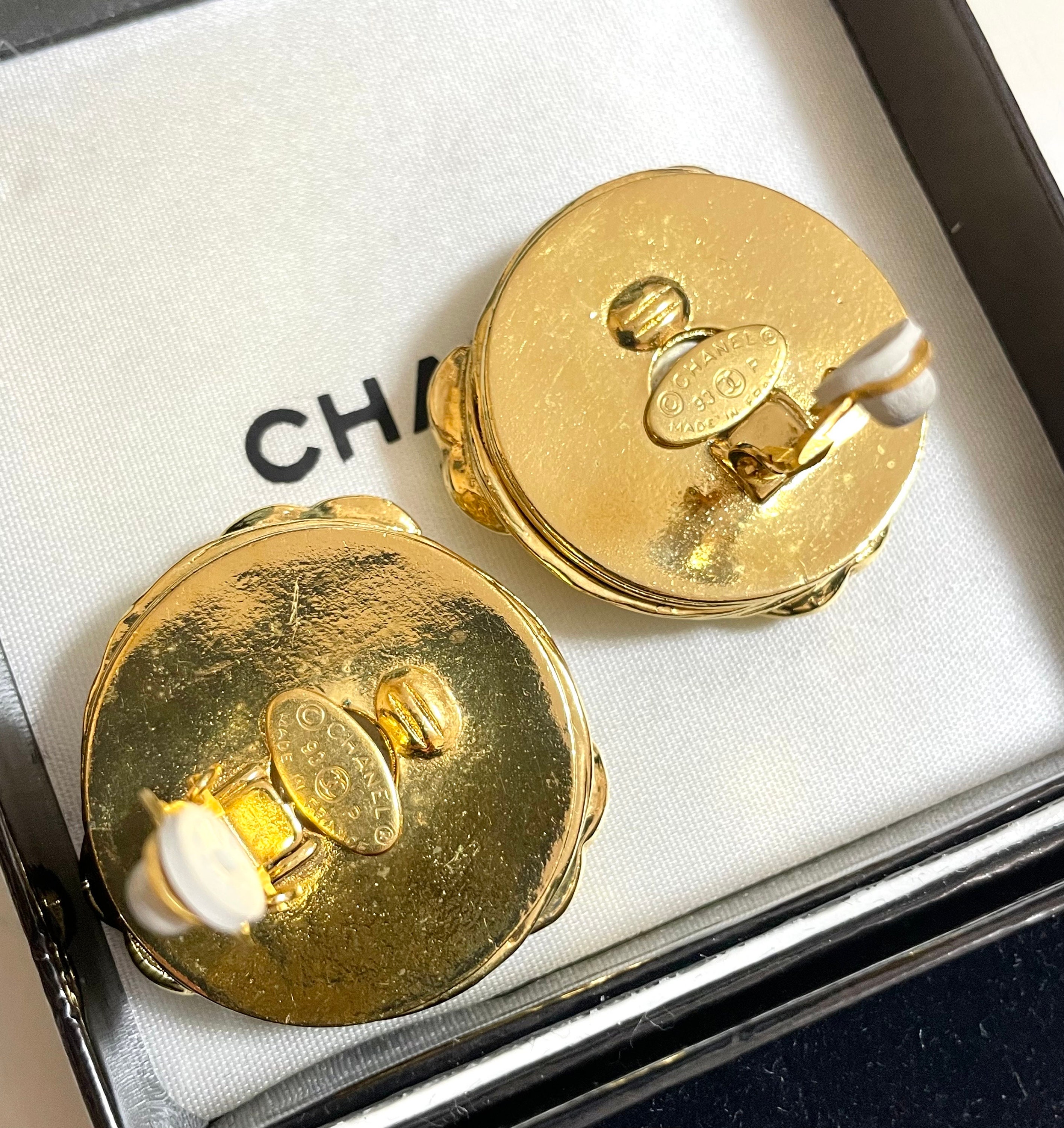 Vintage CHANEL Large Faux Pearl CC Earrings. Gold-tone Round Coco