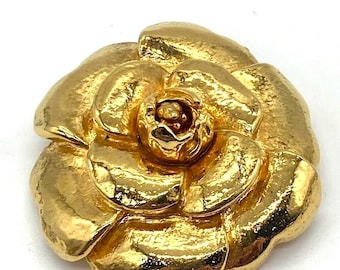 希少✨CHANEL Camellia Vintage Gold Brooch