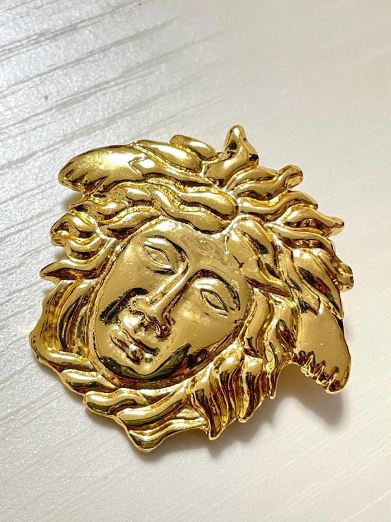 Vintage Gianni Versace Gold Tone Medusa Head Brooch – Made in