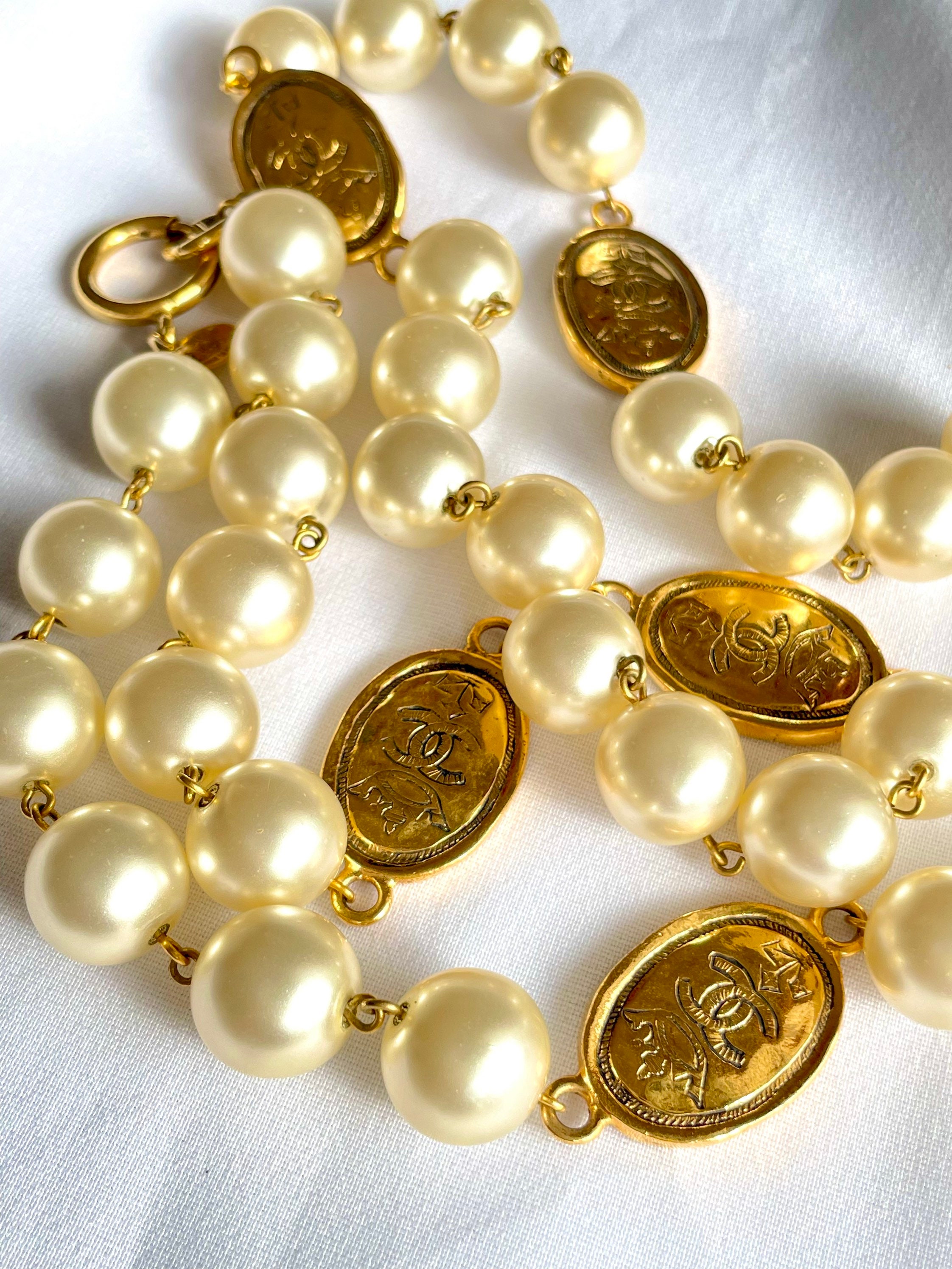 Vintage CHANEL faux pearl necklace, extra long necklace with golden ro –  eNdApPi ***where you can find your favorite designer  vintages..authentic, affordable, and lovable.