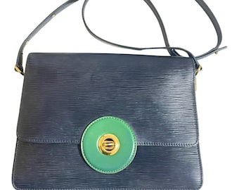 Vintage Louis Vuitton rare black epi mod shoulder bag with green bullseye. Unique epi purse. 0410282