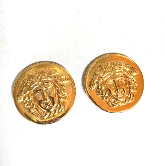 Vintage Gianni Versace round gold tone medusa fac… - image 2