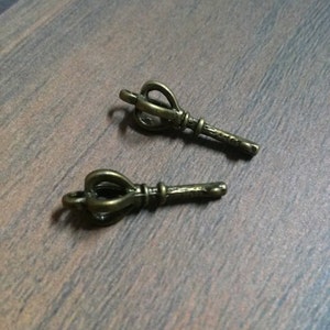 Key Charms Key Pendants Antiqued Bronze Key Charms Steampunk Keys BULK Skeleton Keys Scepter Charms 10pcs 26mm
