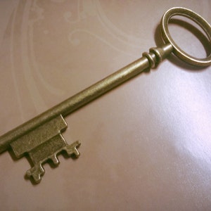 Big Key Pendant Antiqued Bronze Skeleton Key Steampunk Key Bronze Key Pendant 3 inch Key Large Skeleton Key 80mm