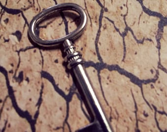 Barrel Skeleton Key Charms Pendants 3D Traditional Skeleton Keys for Jewelry Making and More 41mm 4 pieces Antiqued Silver