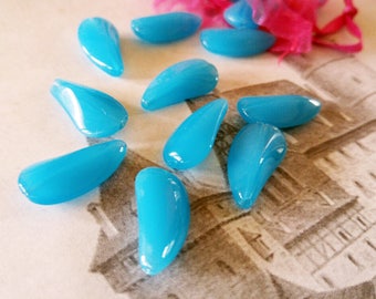 Koraliki łezki niebieskie Koraliki niebieskie Koraliki jasnoniebieskie Koraliki łezki Koraliki szklane Koraliki szklane niebieskie 25 mm Koraliki Łzy smoka 15 szt.
