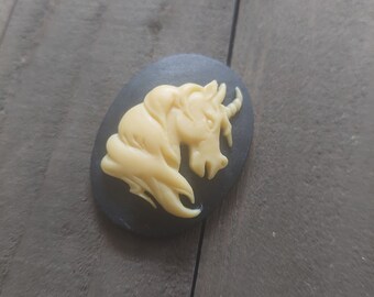 Unicorn Cabochon Oval 40x30 Large Oval Cabochon Resin Unicorn Cameo Black Yellow