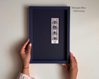 Cornice monocromatica per photo booth con tappetino coordinato (20x30 cm), blu, per esposizione personalizzata di foto.