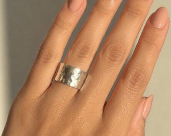 Hammered  Wide Band Ring, 925 Sterling Silver, Minimalist Silver Ring, Handmade Cigar Band Ring, Unisex Statement Jewelry, Gift Women & Men