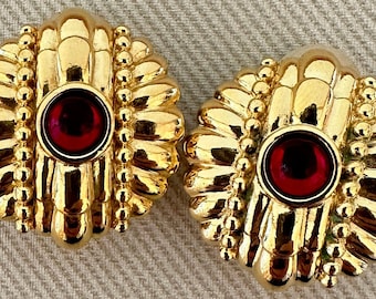Signed ETRUSCAN Ruby Red Cabochon Clip On Statement Earrings