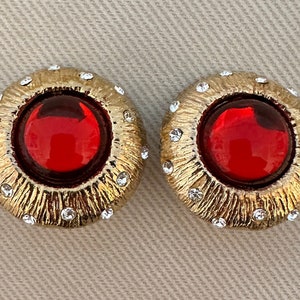 Bold RUBY RED LUCITE Cabochon Clip On Statement Earrings
