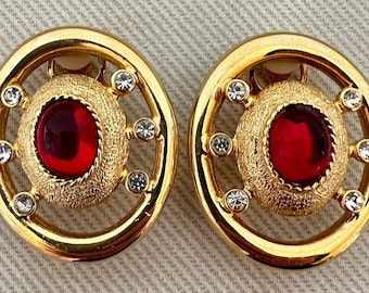 Ruby Red Cabochon Clip On Earrings: Gold Tone Vintage Statement