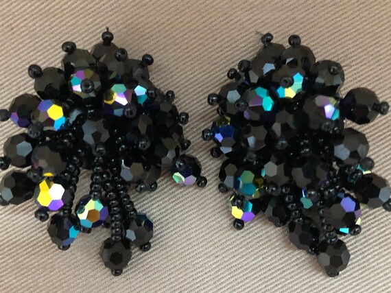 Incredible LOIS ANN Sparkling Onyx Cluster Bead Cl