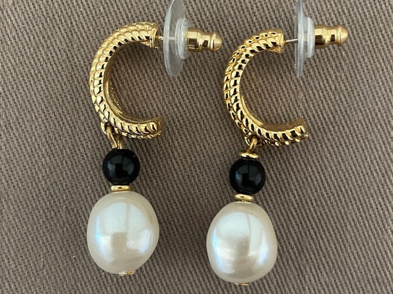 Petite BAROQUE Napier Pearl Statement Earrings fo… - image 2