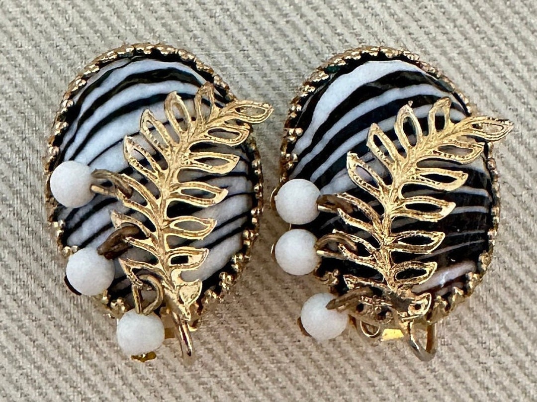 RARE! Hobè Statement Rhinestone Clip Ons. Scu# 30 - UK