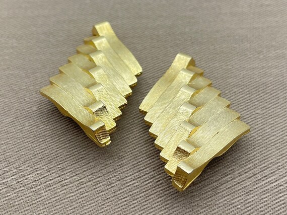 Modernist Geometric Gold Statement Clip On Earrin… - image 4