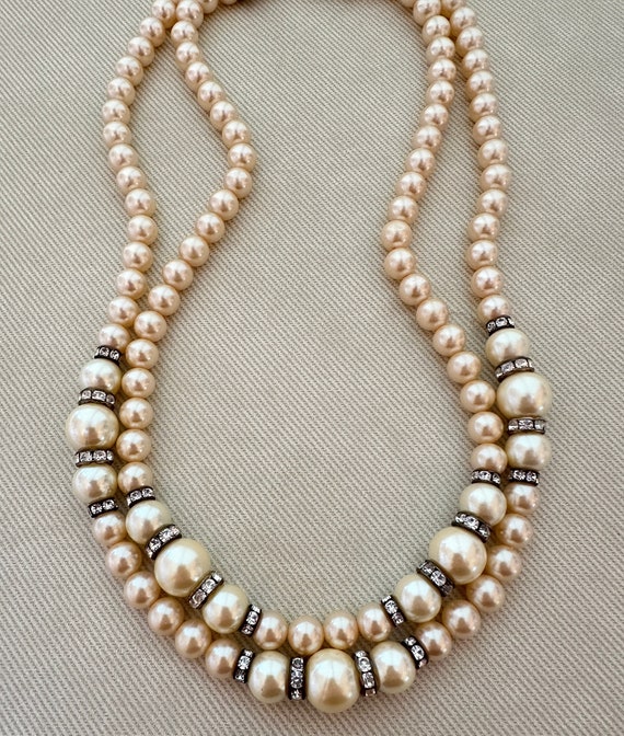 Chic Baroque Pearl Double Strand Statement Necklac